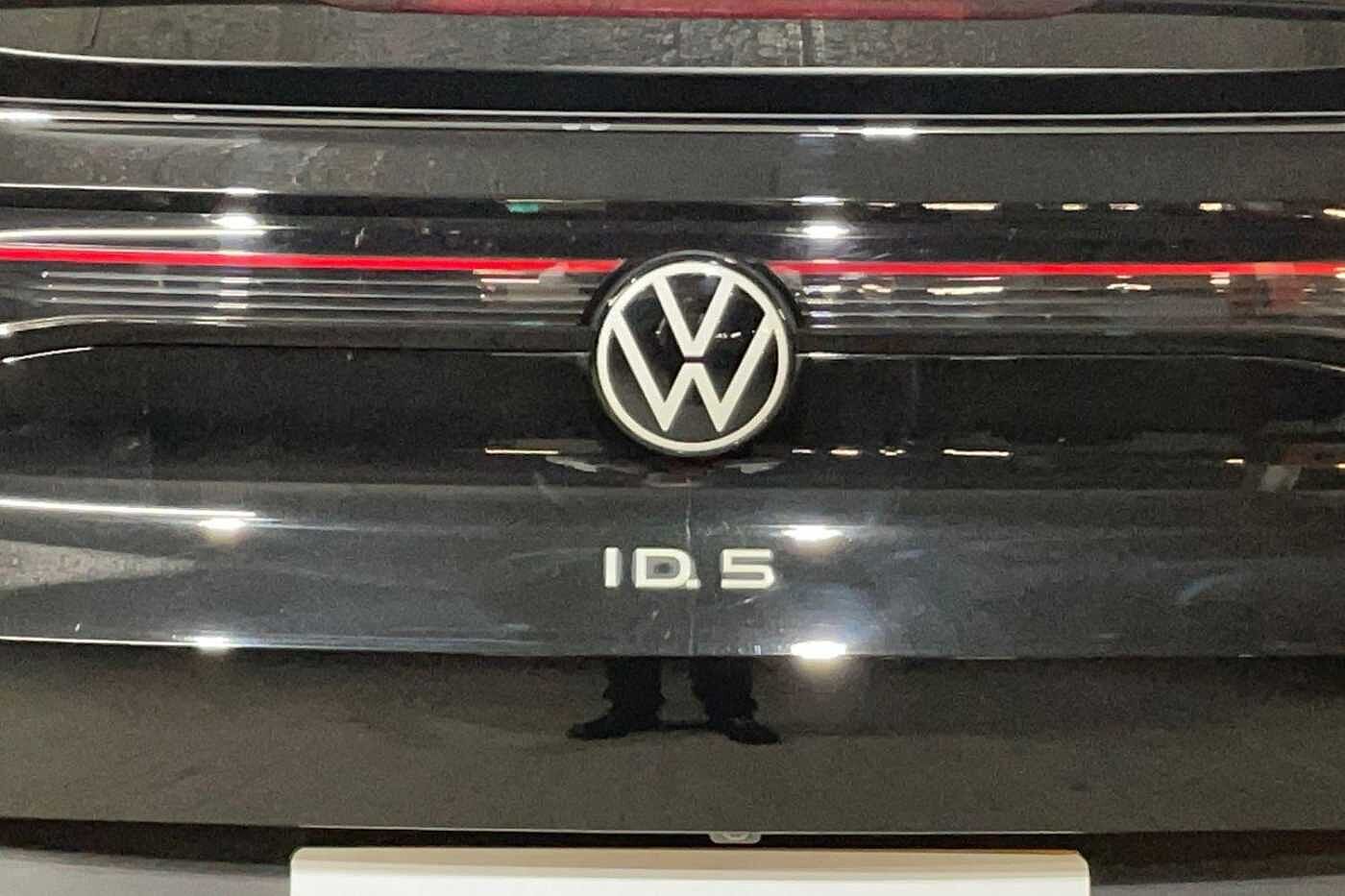 Volkswagen Id.5 Pro 77kWh Style SUV 5dr Electric Auto (174 ps)