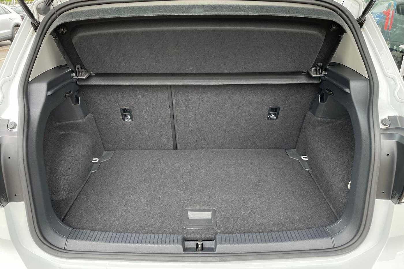 Volkswagen T-Cross SE 1.0 TSI 95PS 5-speed Manual 5 Door