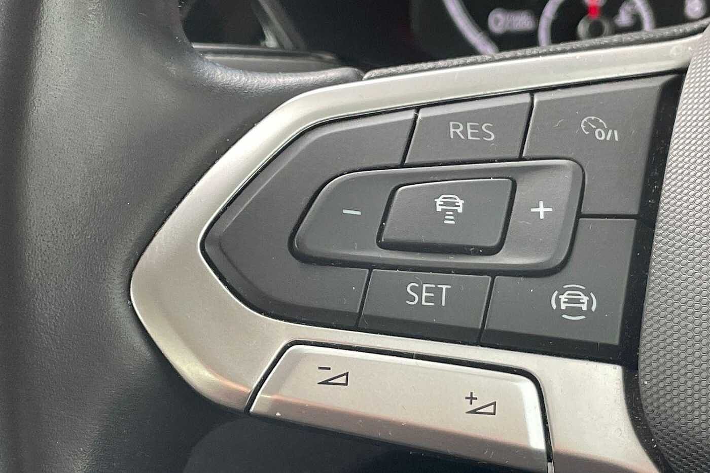 Volkswagen T-Cross SE 1.0 TSI 95PS 5-speed Manual 5 Door