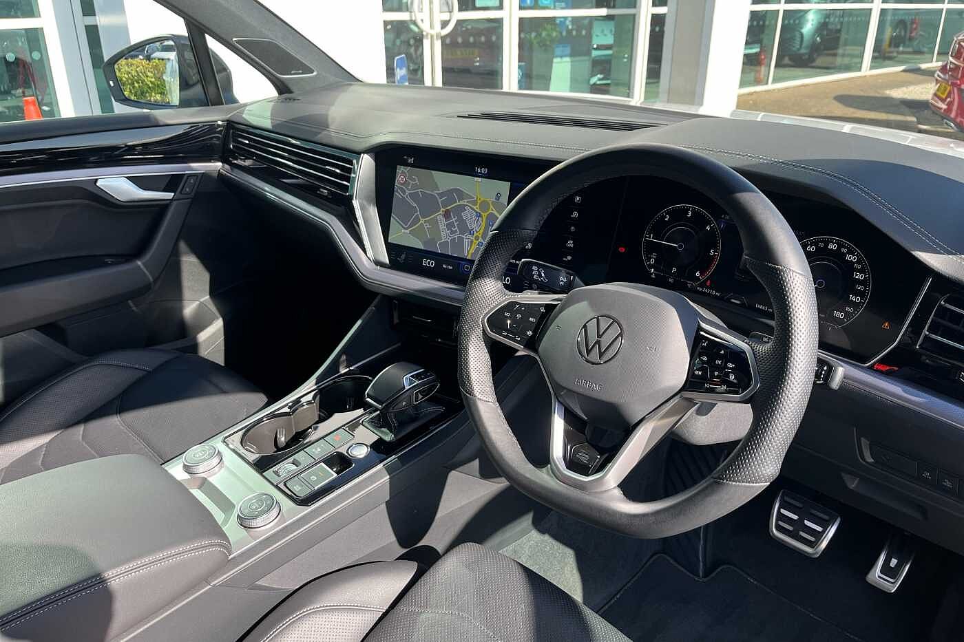 Volkswagen Touareg 3.0TDI (286ps) Black Edition 4Motion 5dr