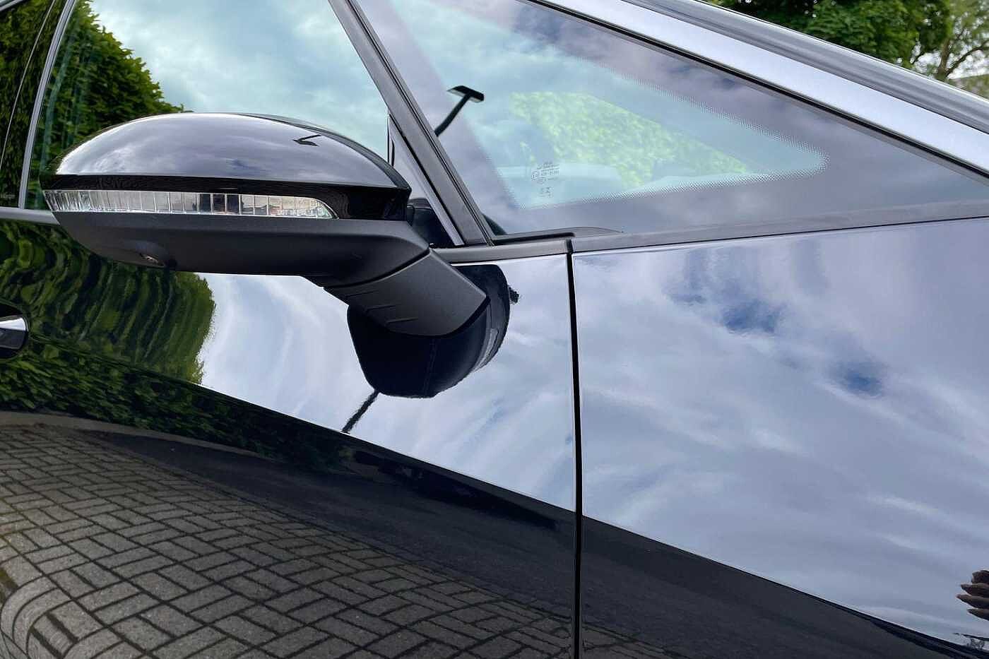 Volkswagen ID.3 Pro 58kWh Match Hatchback 5dr Electric Auto (204 ps)