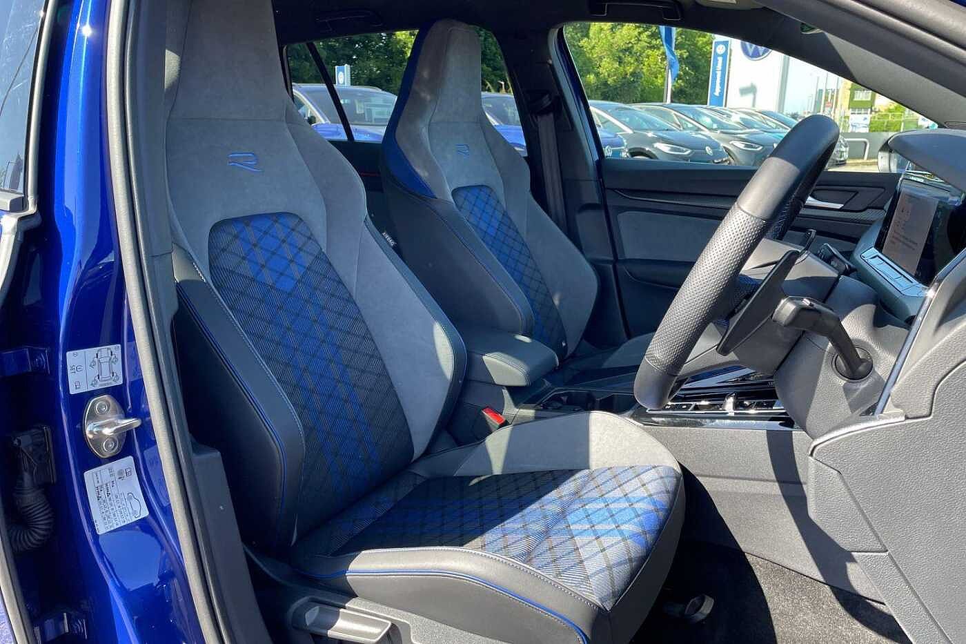 Volkswagen Golf Estate 2.0 TSI R DSG 320 ps 7- Speed 4Motion