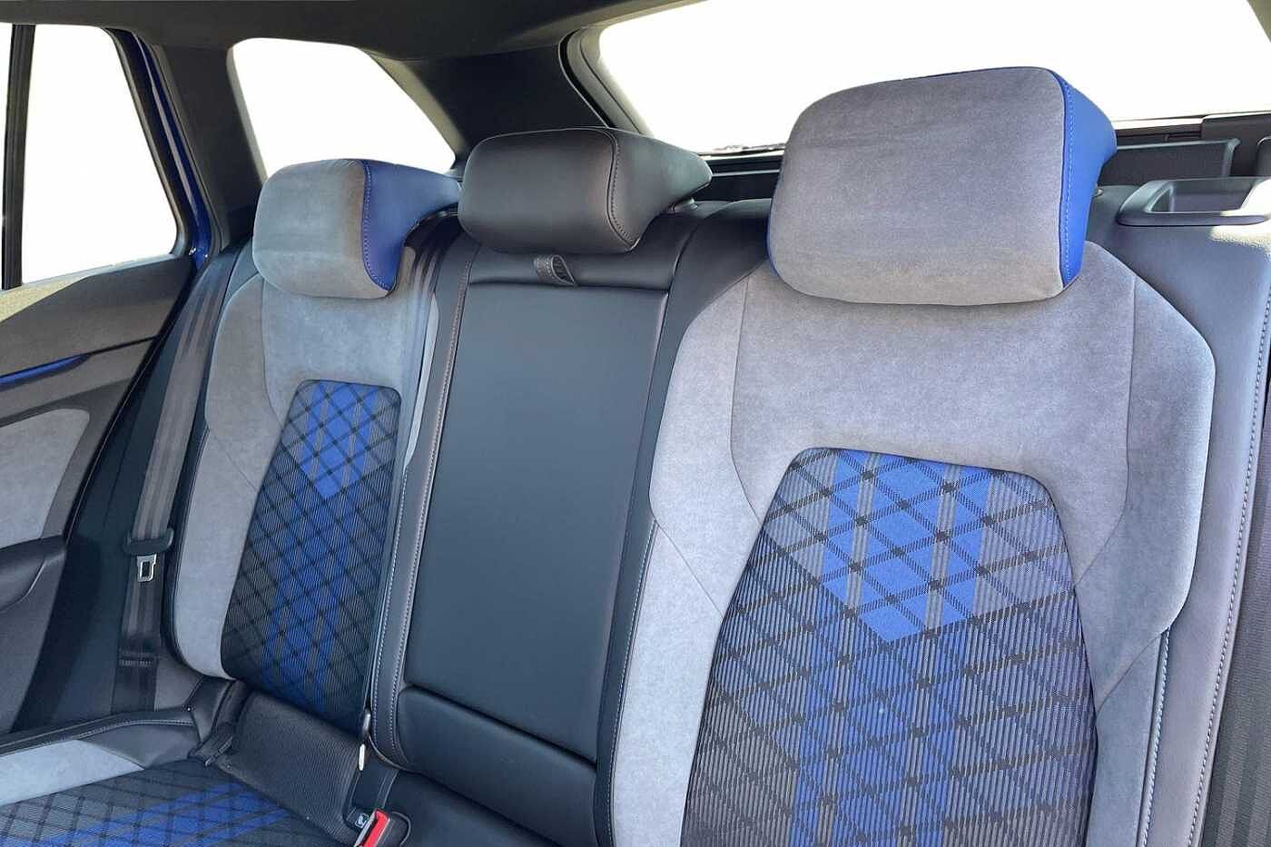 Volkswagen Golf Estate 2.0 TSI R DSG 320 ps 7- Speed 4Motion