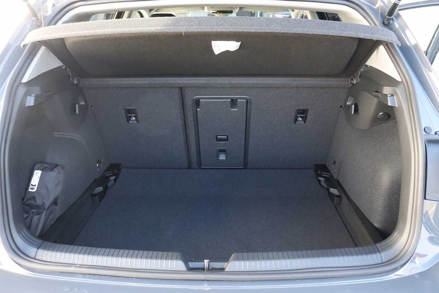 Volkswagen Golf 1.5 TSI Match 5dr