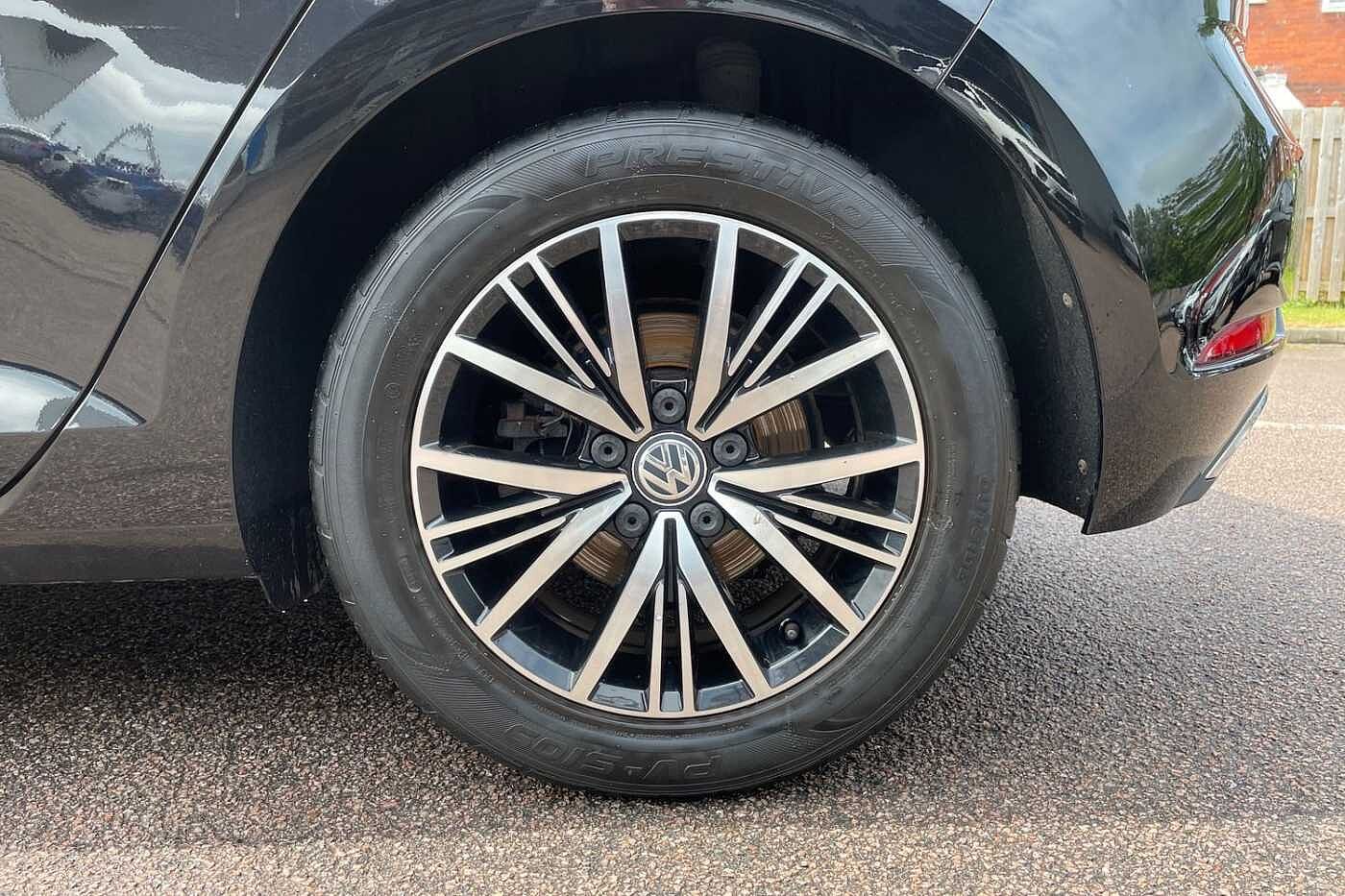 Volkswagen Golf 1.5 TSI EVO SE 5dr