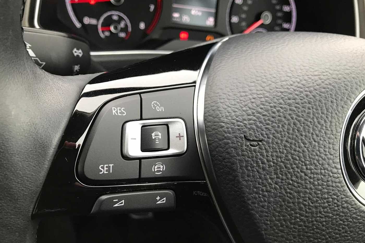 Volkswagen T-ROC 2017 1.5 TSI SE 150PS EVO