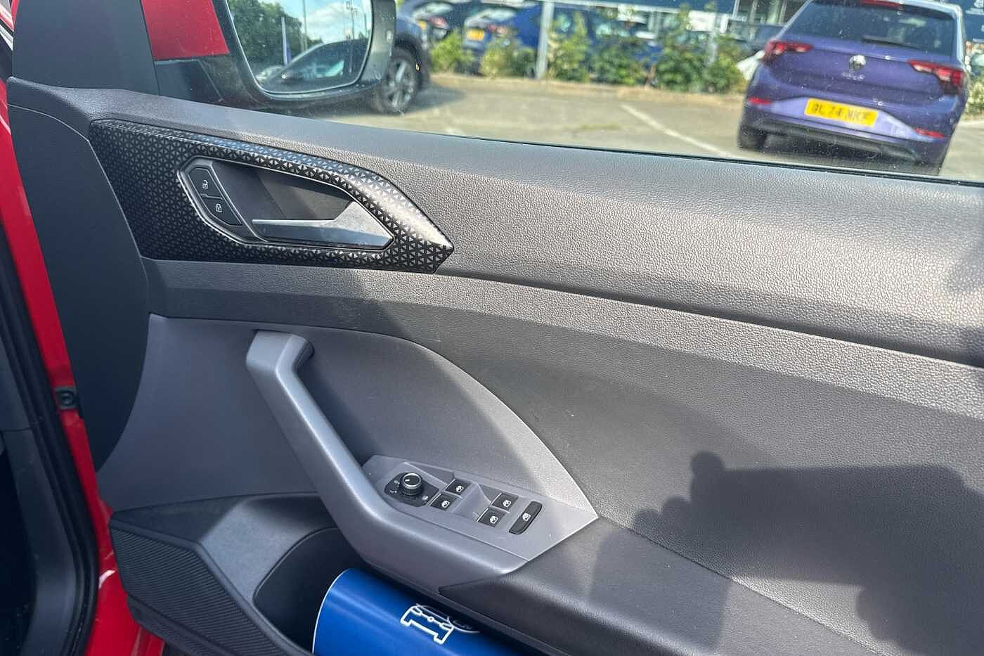 Volkswagen T-Cross 1.0 TSI (110ps) SEL Hatchback