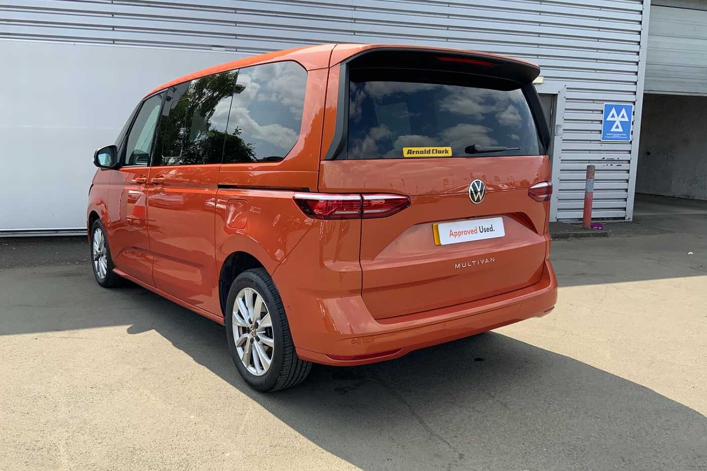 Volkswagen Multivan Life 2.0 TDI 150PS DSG 7 Seat
